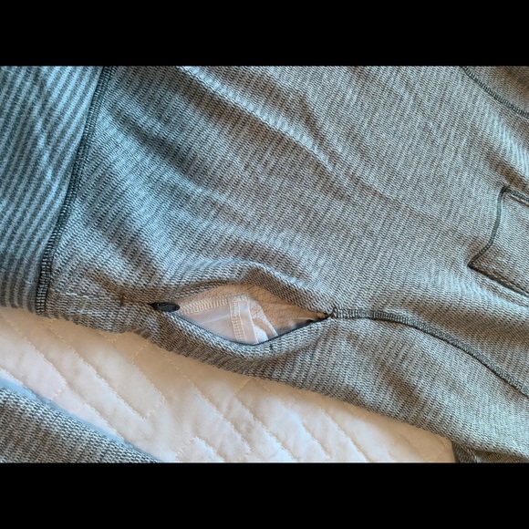 Lululemon Half Zip Sweater - Picture 3 of 12